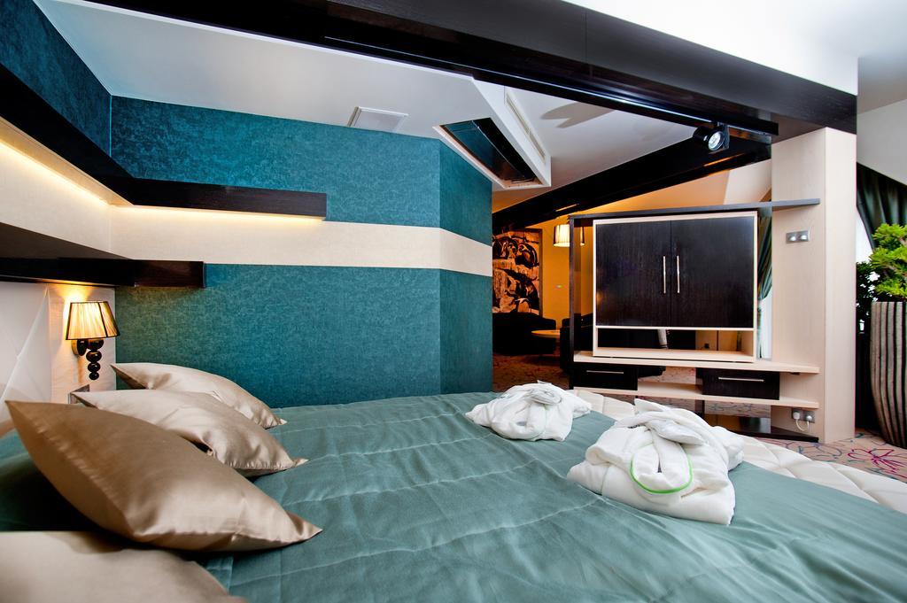 Hotel & Spa Czarny Gron Жики Номер фото