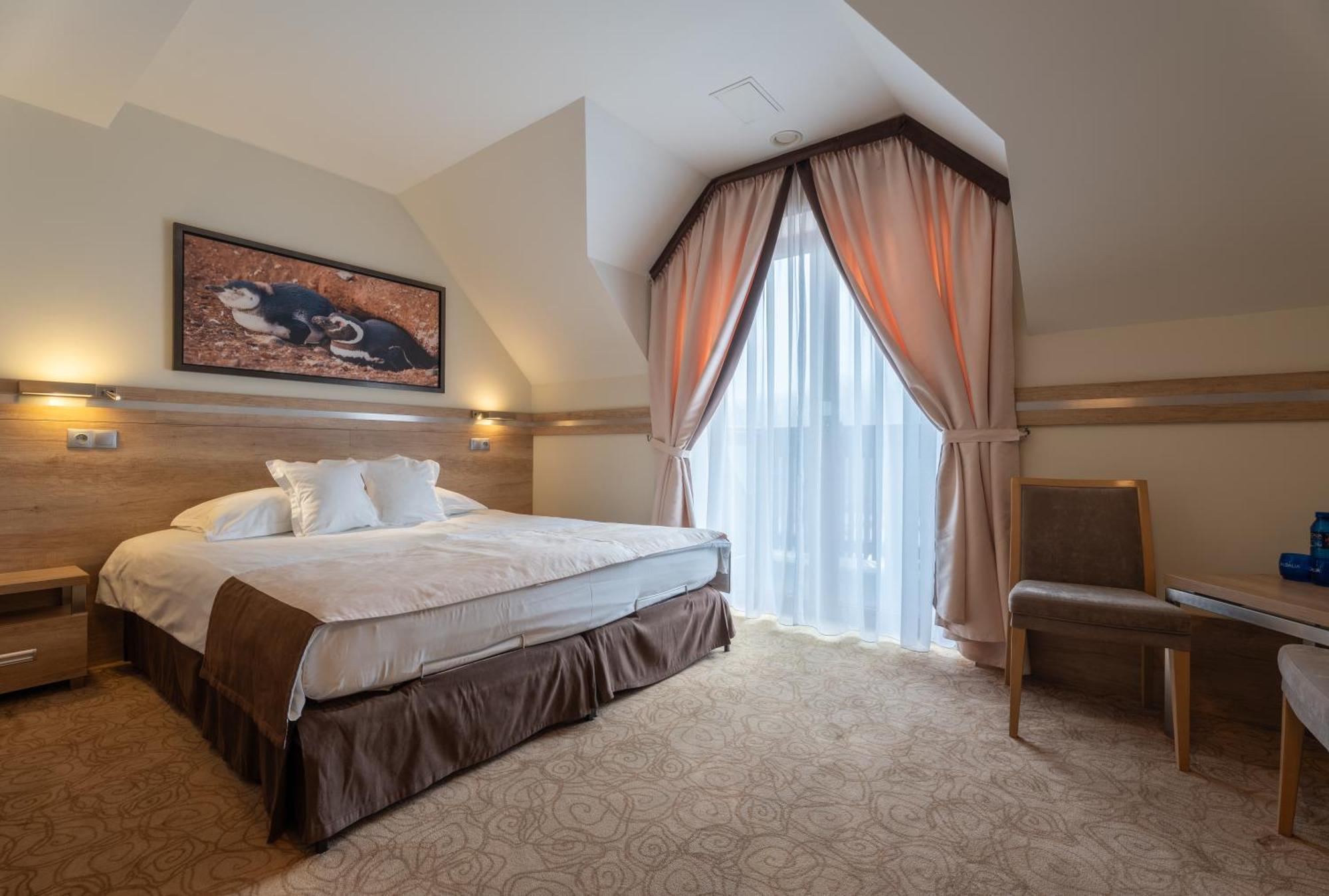 Hotel & Spa Czarny Gron Жики Экстерьер фото