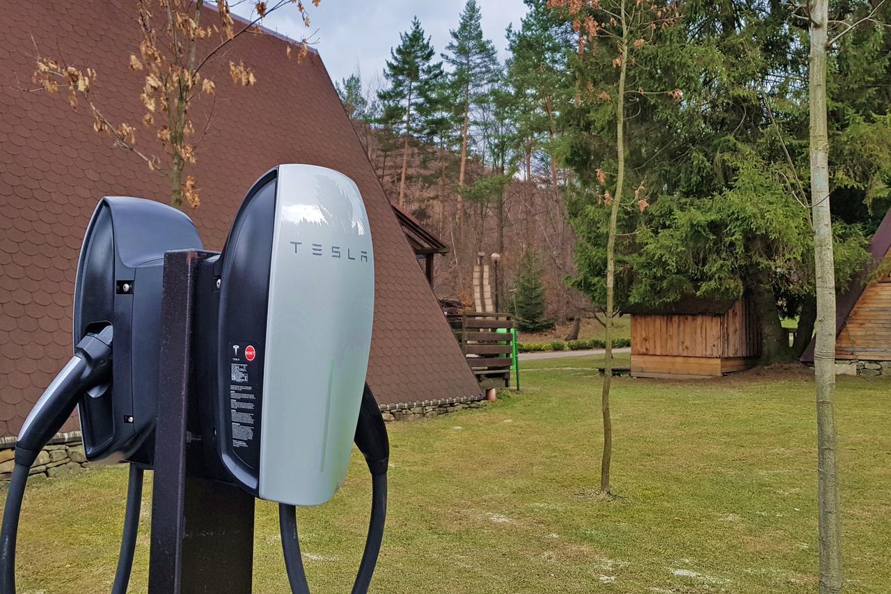 Hotel & Spa Czarny Gron Жики Экстерьер фото